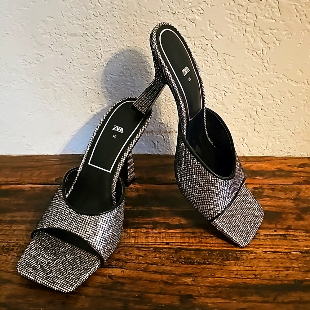 ZARA ALL THAT GLITTERS